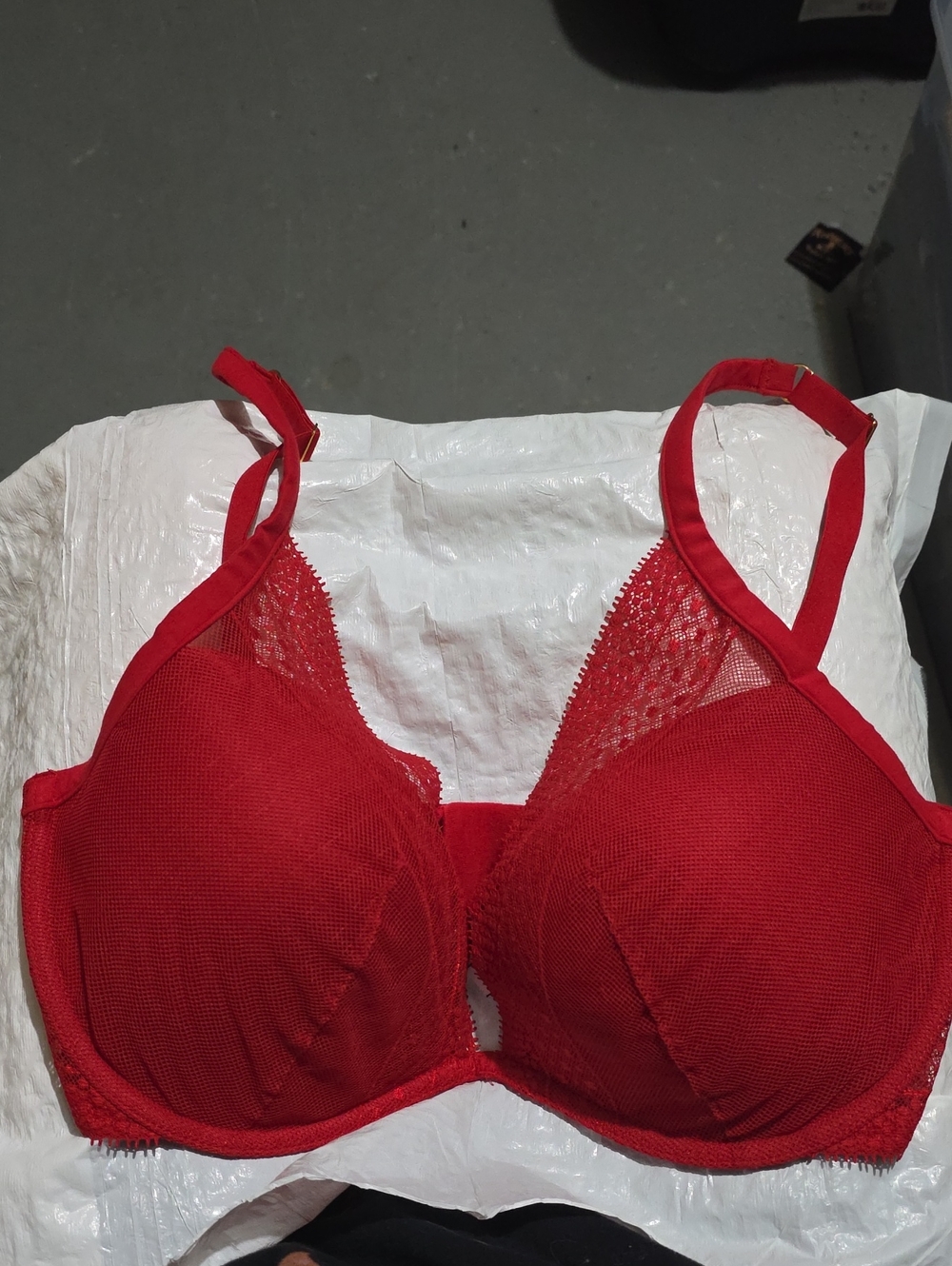 VS Red Lace Underwire Bra